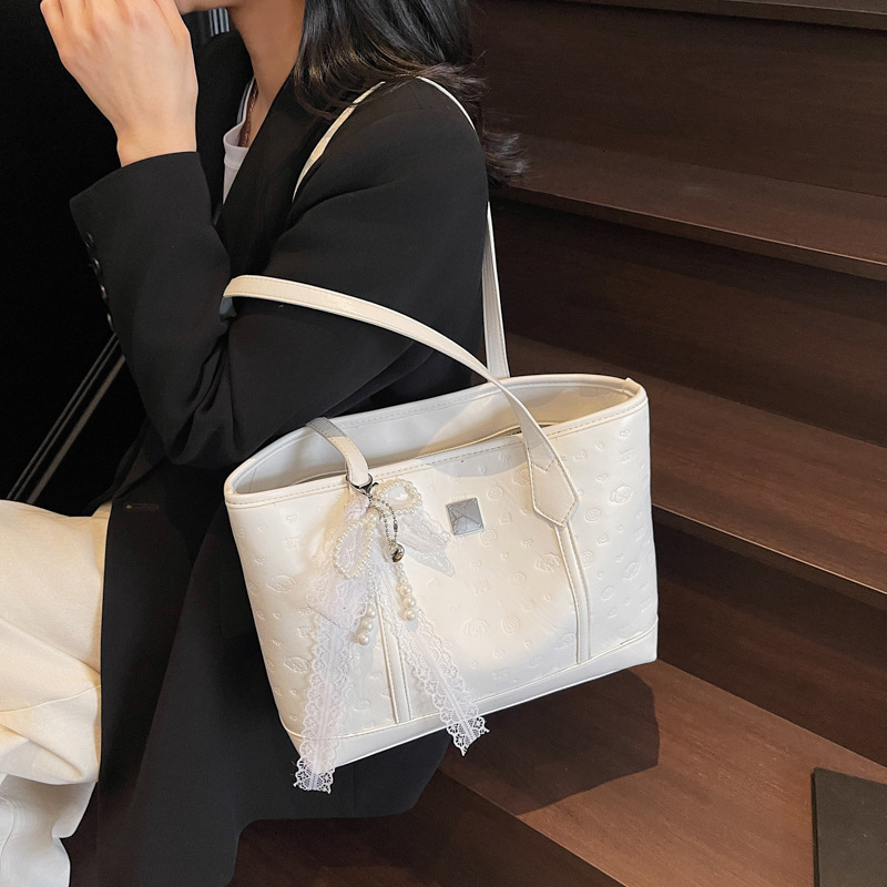 designer High-end Versatile Large Bag for Women 2025 New Summer Fashion Underarm Tote Bag Large Capacity Commuter Shoulde