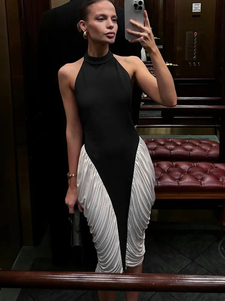 Mozision Patchwork Halter Backless Sexy Midi Dress Women Gown Elegant Fashion Contrast Color Sleeveless Pleated Long Dress 250605