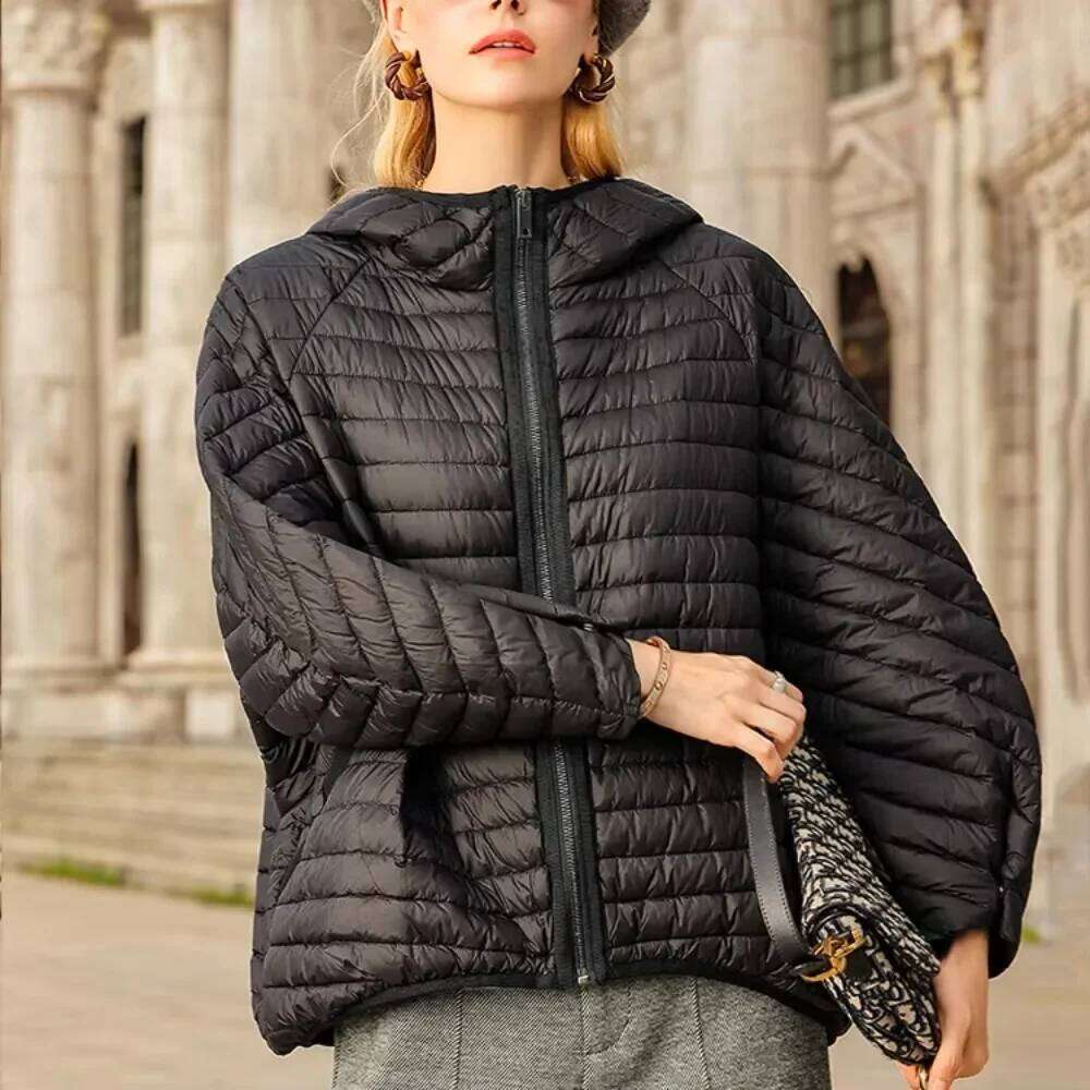 White Duck Down Coat New Winter Short Puffer Jacket Women Loose Female Feather Parka Hooded Outwear Warm Fashion