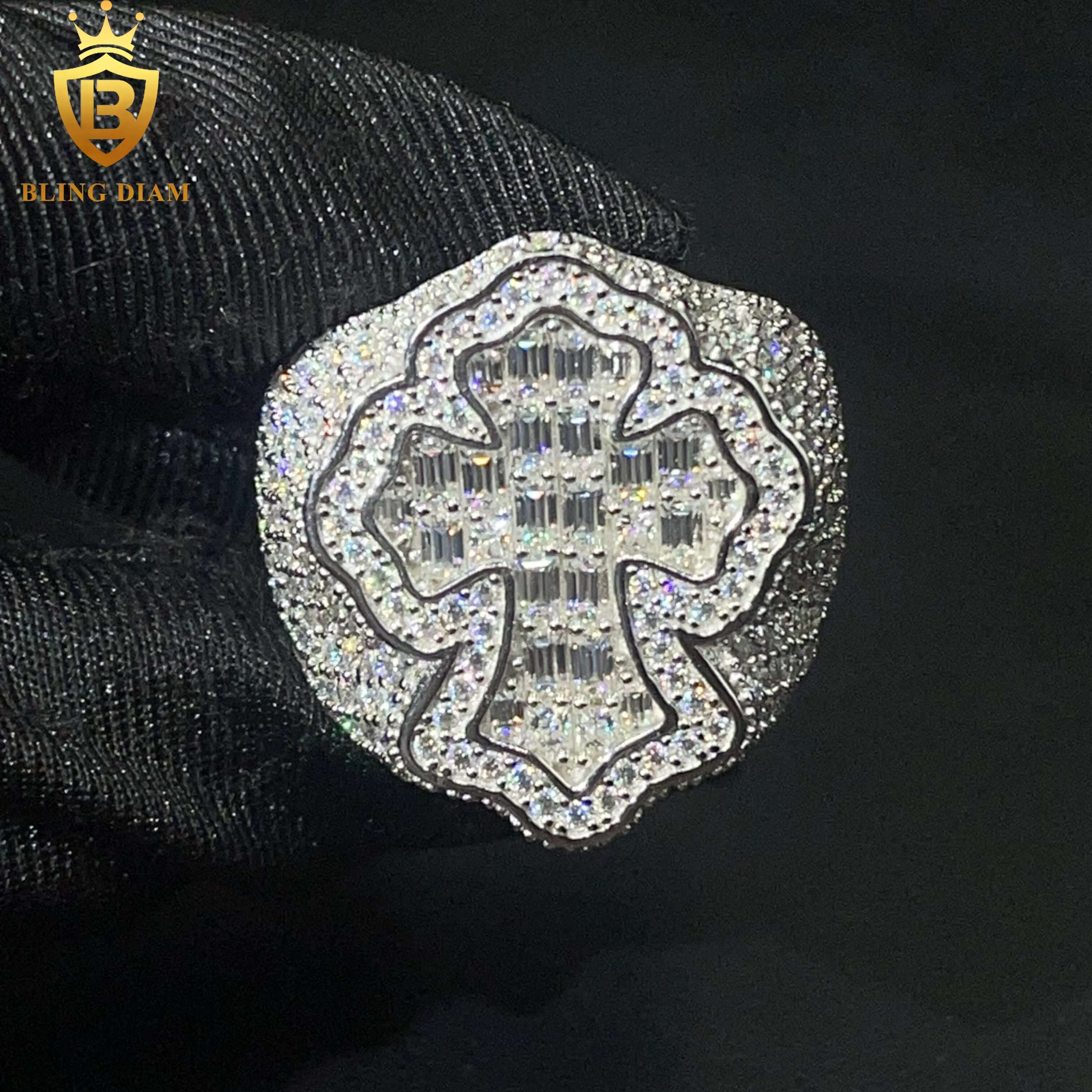 Hot Sale Hip Hop Jewelry Ring 925 Silver Ice Out VVS Moissanite Fully Diamond Mens Cross Rings