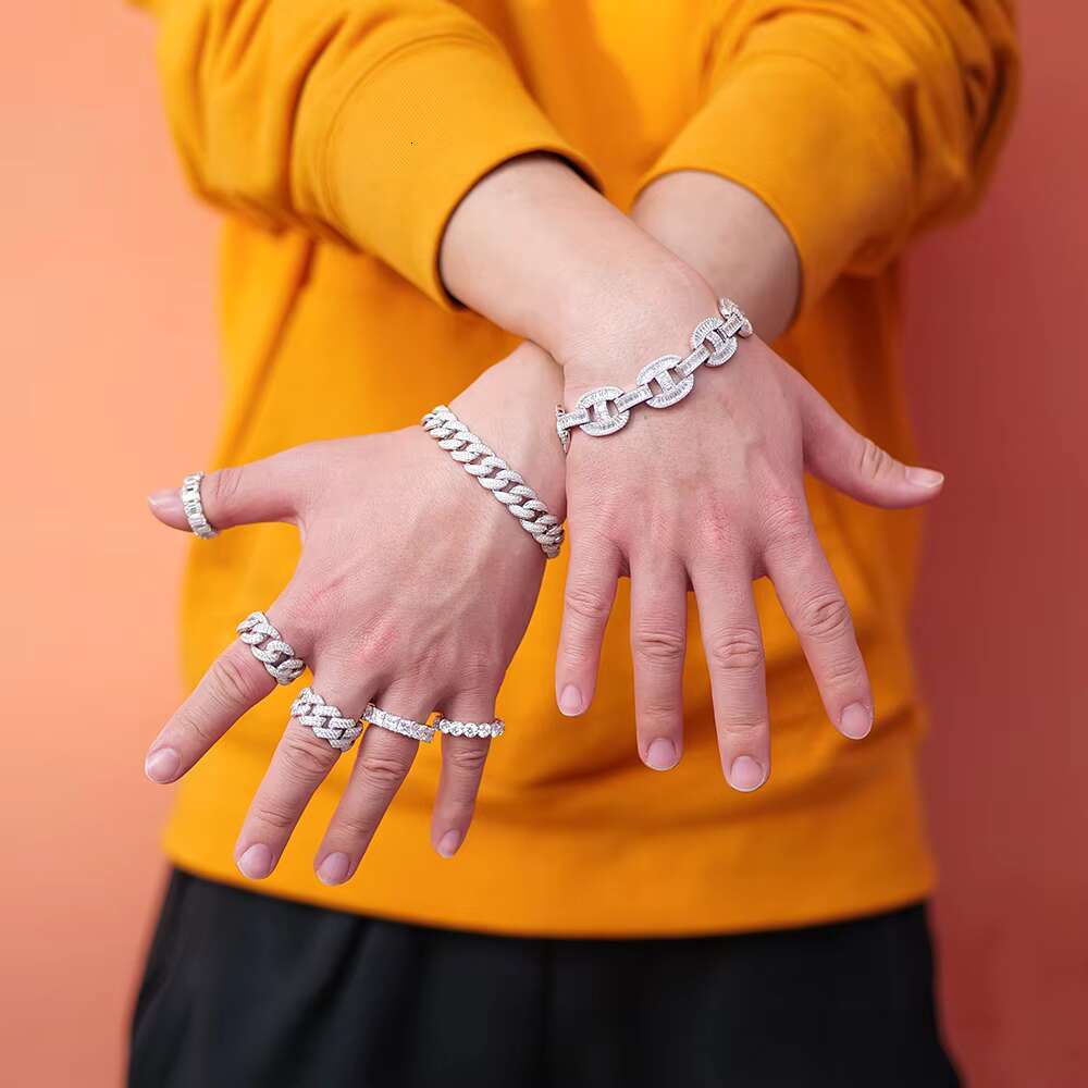 Xing Yue Factory Price Wholesale Custom Design Hip Hop Mens 925 Sterling Silver Eternity Iced Out Vvs Moissanite Cuban Ring