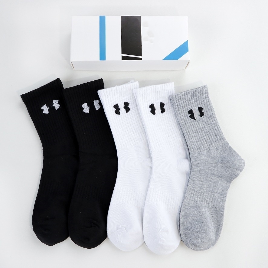 2025ss New Mens Womens Socks Designer Socks for Men Pure Cotton Long Tube Joker Black White Classic High-end Hook Ankle Breathable Football Basketball Socks