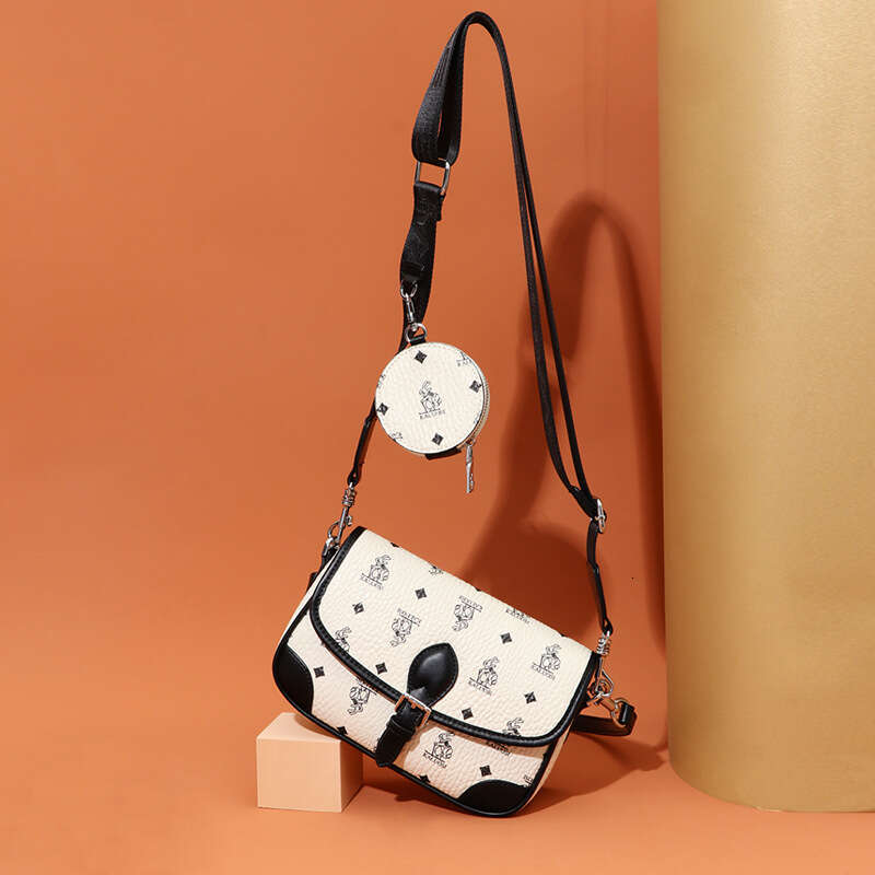 2025 Summer New Bunny Small Square Korean Style Casual Shoulder Simple Fashion Versatile High-end Crossbody Bag