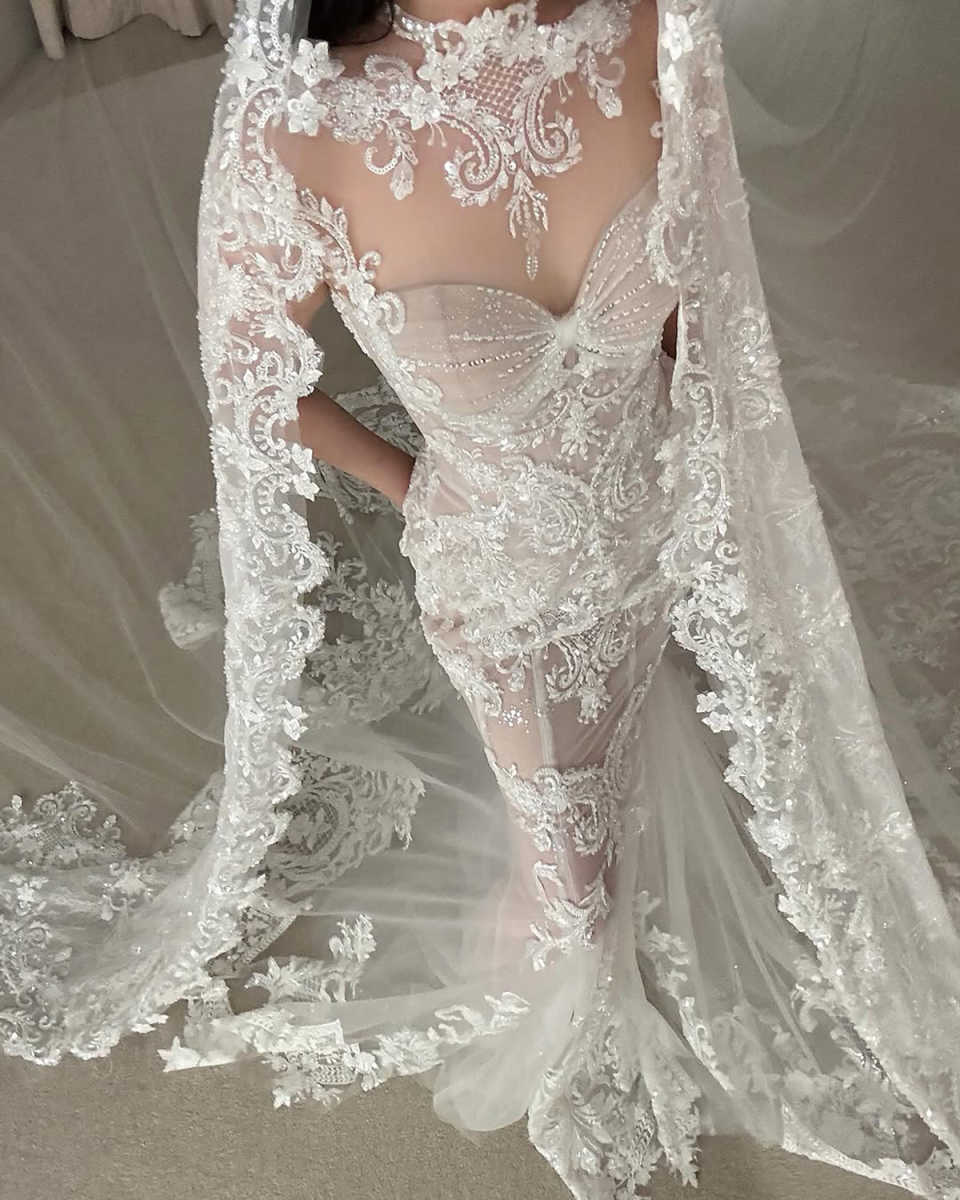 Vintage Mermaid Wedding Dresses For Women High Collar Long Sleeves Bridal Gowns Lace Sweep Train Dress Custom Made