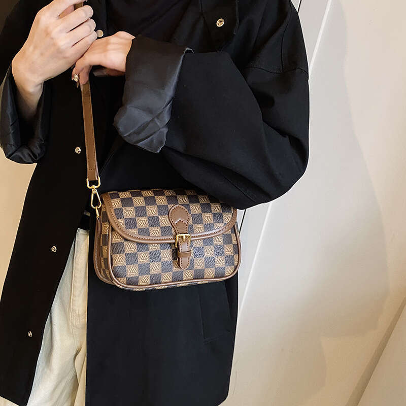 Versatile Single Shouldered Cross Body Purse for Everyday Use by Women