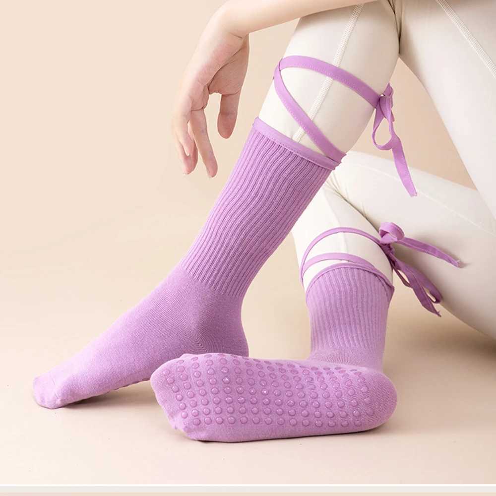 1 Pair Yoga Socks Autumn Mid-Tube Bandage Bottom Non-Slip Silicone Pilates Gym Fitness Socks Sport Winter Indoor Cotton Socks XJ250609