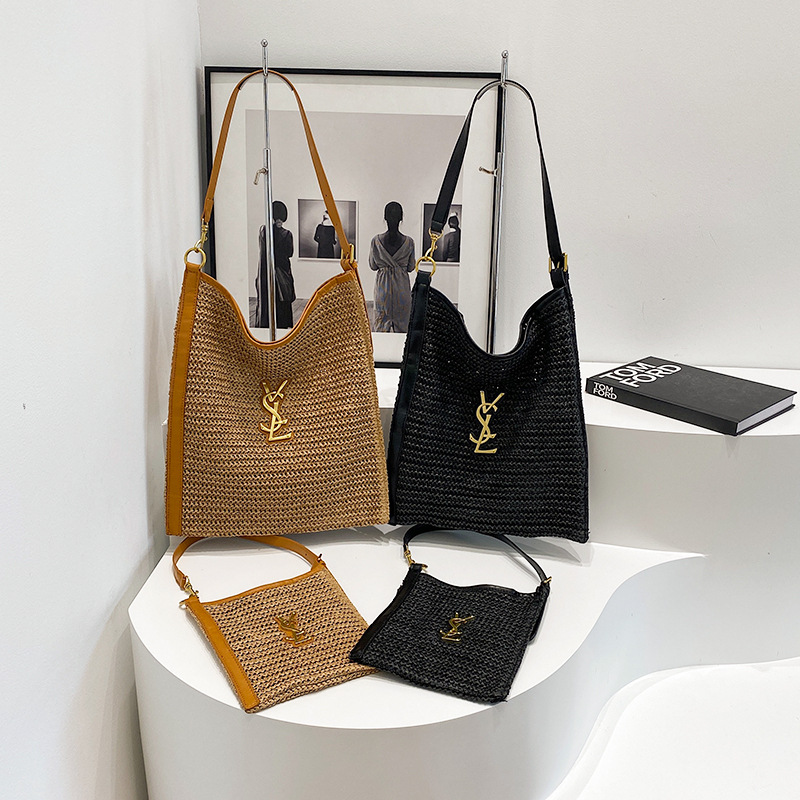 Women's summer woven bags small hollow underarm commuting shoulder bag 2025s hot