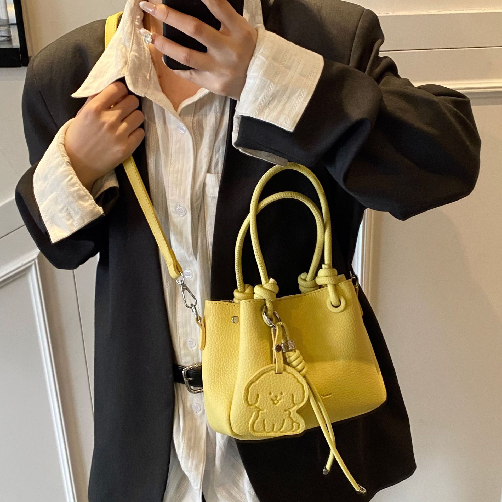 designer Foreign Trade Lychee Pattern Handbag Commuter Bag for Women 2025 New Trend Spring Fashion Bucket Bag Versatile Crossbody Bag