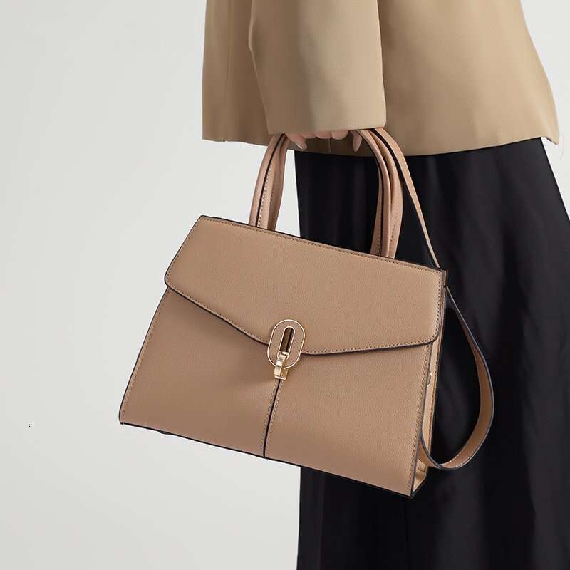 Designer Bags 2025 Female Casual Design Commuting Handbag Women's Natural Cow Real Leather Retro Shoulder Bags Ladies Cowhide Crossbody Bag Luxur