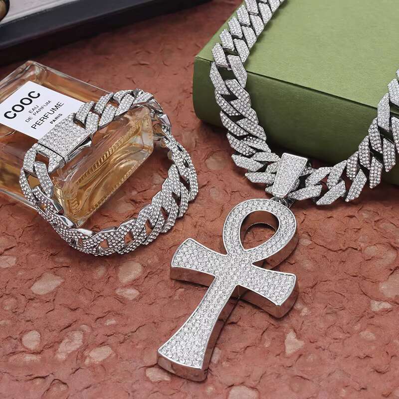 Custom Collier Inoxydables Jewelry Hip Hop Cuban Chains Necklace Fashion Jewelry Pendant Necklace Unisex