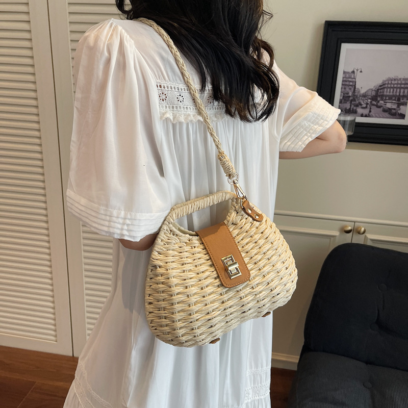 designer Summer Trend Beach Small Bag New Fashion Women's Handheld Straw Woven Shell Bag High-end Crossbody Ha