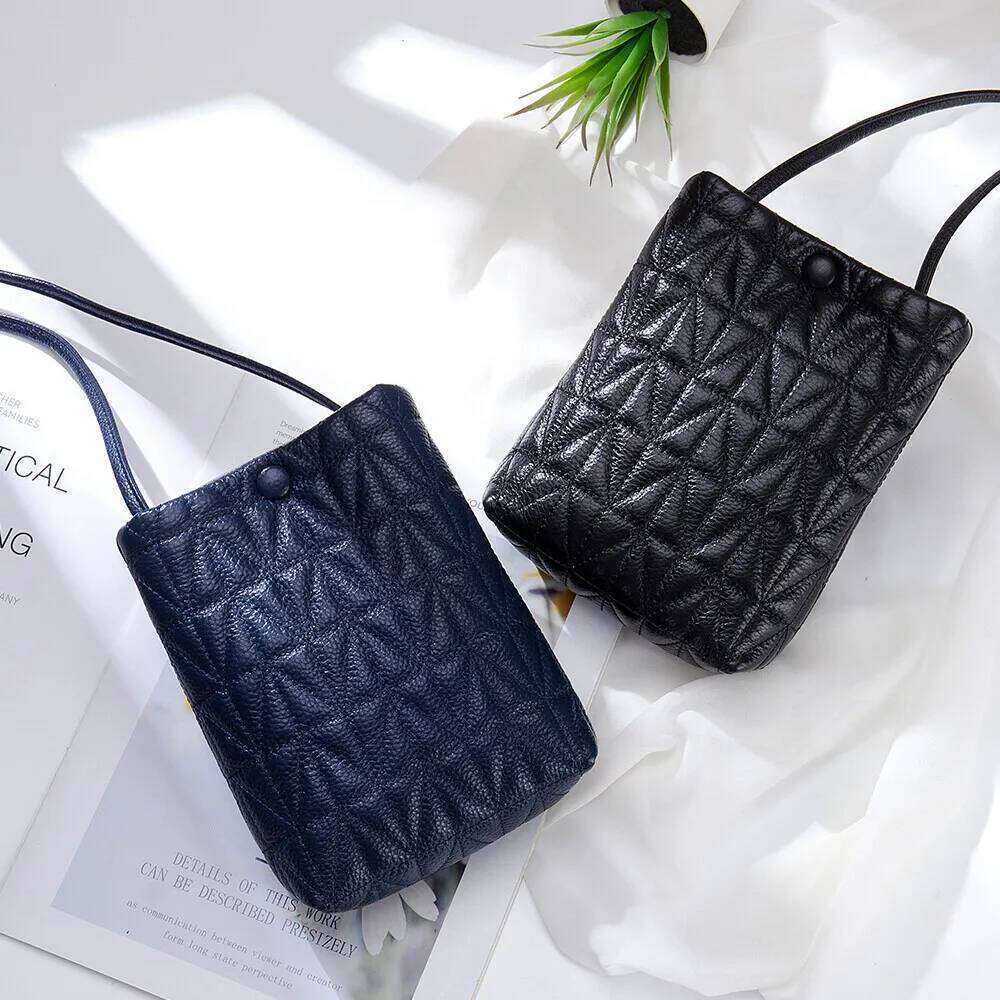 Genuine Leather Soft Quilted Crossbody Small Purse, Shoulder Card NEW hot Slot Wallet Cell Phone Pocket Purse Bag