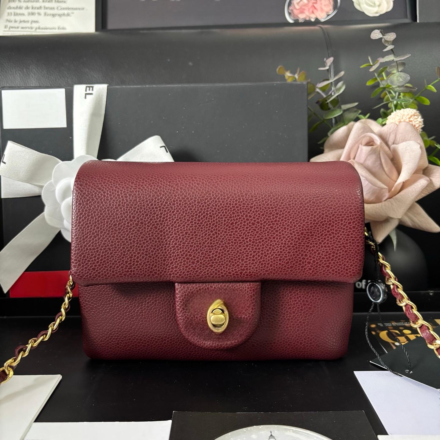 Luxury designer make up bag handbag women's shoulder bag metal buckle decoration shoulder bag fashion classic large leather women's handbag