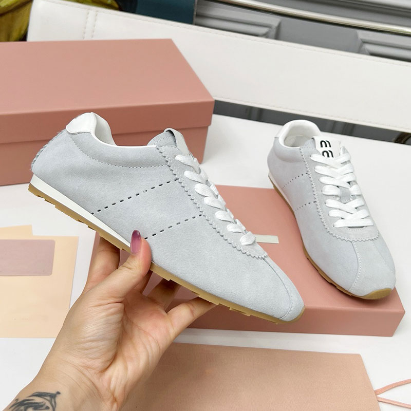 classics Lady Plume suede sports shoes Women Sneakers designer Plume suede Sneakers Fashion brand casual shoes Outdoor Womens flat shoes top quality