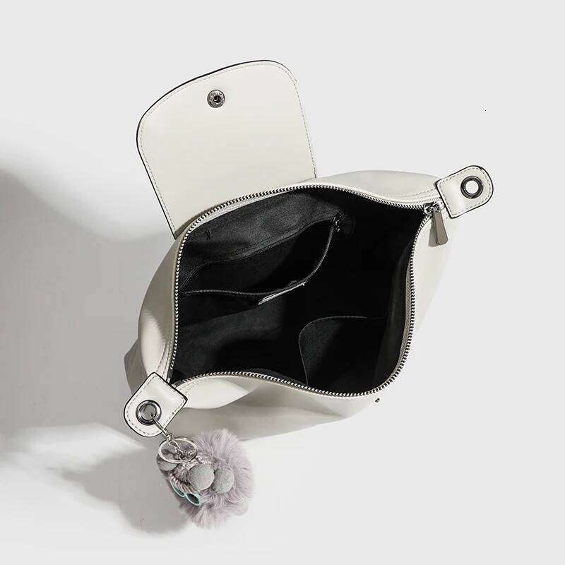 2025 Spring And Summer New Women's Hand Bags Fashion Leisure Large Capacity Commuter High-End Bag Shoulder Strap