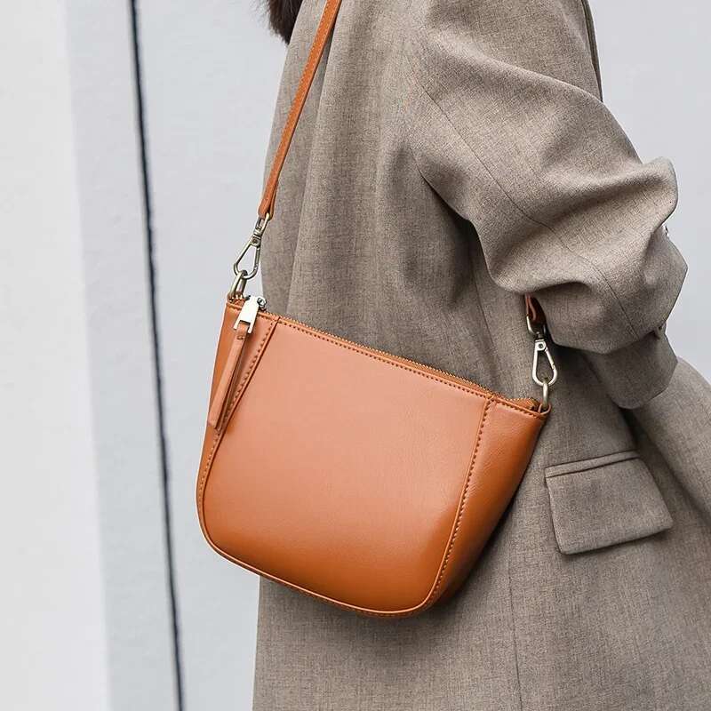 Designer Bags 2025 Women Cowhide Genuine Leather Crossbody Lady Trendy Retro Square Phone Purse Ladies Designer Bags Female Shoulder Bag Luxury Bag