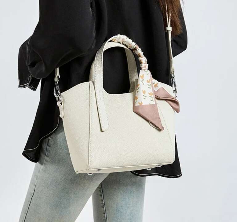 Designer Bags 2025 Woman Cowhide Genuine Leather Commuter Women's Handbag Fashion Designer Tote Female Shoulder Crossbody Bag For Ladies Luxury B