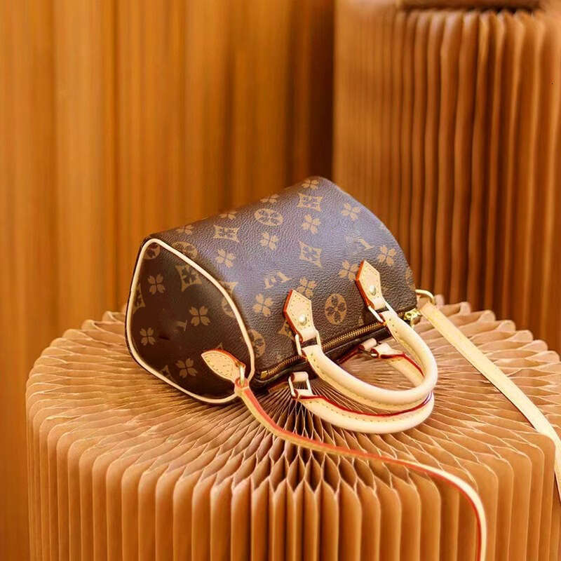 Women's Counter Genuine Leather 2025 New Style Old Flower High-end Handbag Crossbody Boston Pillow Bag