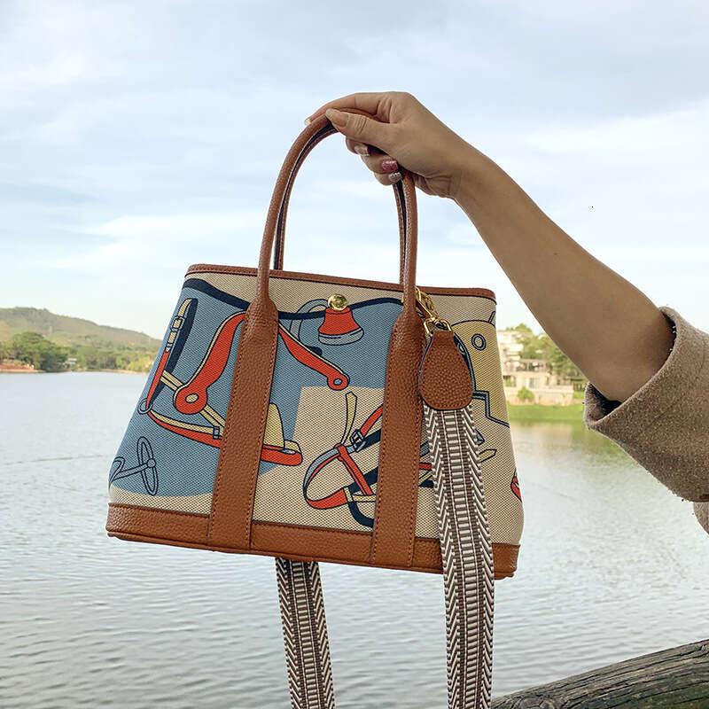 New Printed Canvas Garden Classic Painted Tote Bag Graffiti Large Capacity Handbag for Women