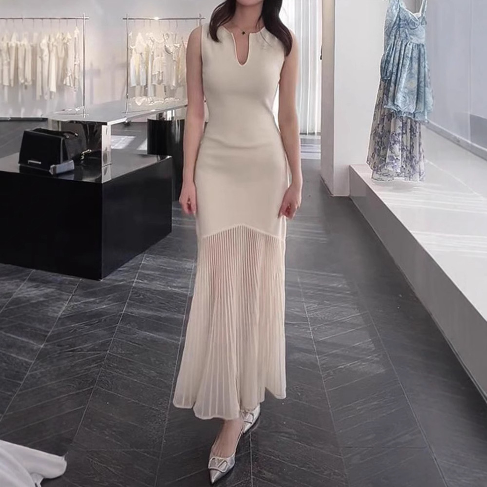 8003 White Dress Round Neck Layered U-Neck Sleeveless Waist-Cinching Ice Silk Sheer Patchwork Organza Mermaid Long Dress 240408