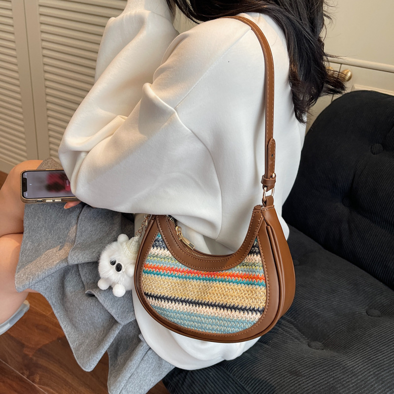designer Niche Design French Style Straw Woven Underarm Commuter Bag for Women 2025 Summer New Fresh Fashion Single Shoulder Crossbody Bag