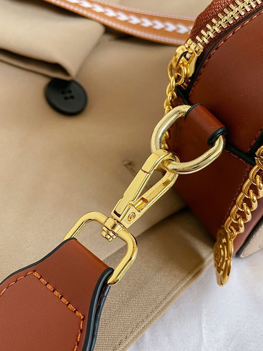 Designer Bag Summer Shoulder Bag New Embroidered Shoulder Strap Leather Luxury Bag Women's Fashion Wear Essential Classic Crossbody Bag Retro Col