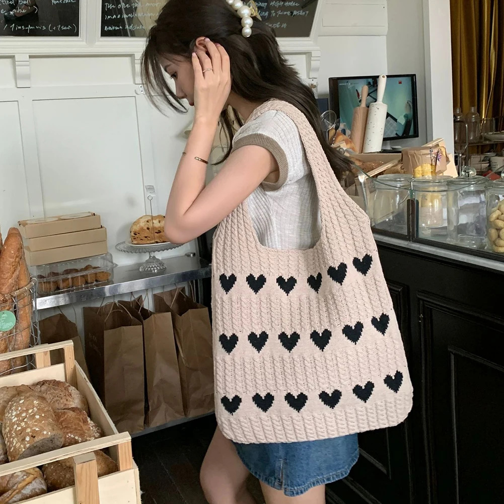 Heart Print Hollow Knitted Handbags Large Capacity Shoulder Bag Woven Beach Purses Fashion Casual Shopping Women Gifts 250523