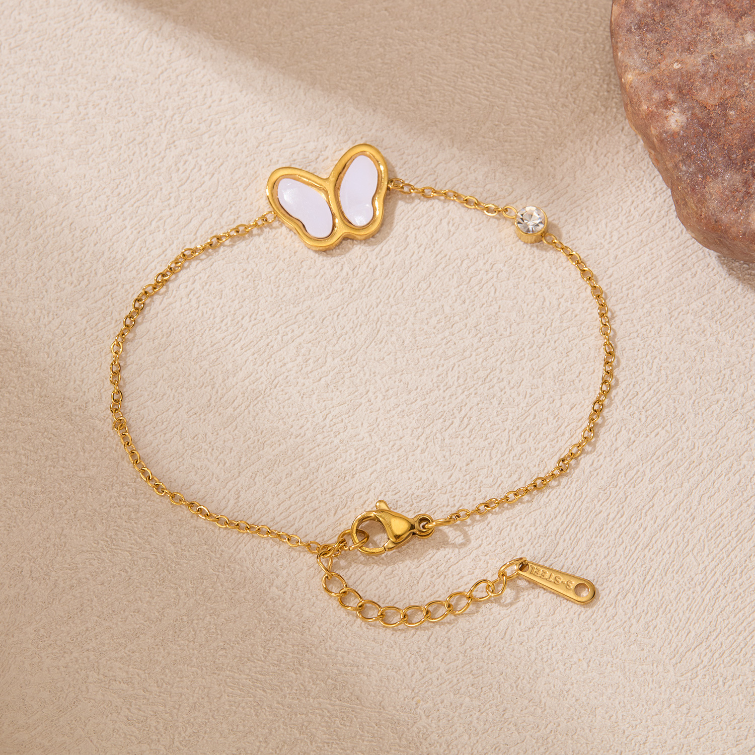 INS Bracelet Female Stainless Steel Mother of Pearl Butterfly Bracelet for Women Fashion Commuter Style Titanium Steel Jewelry