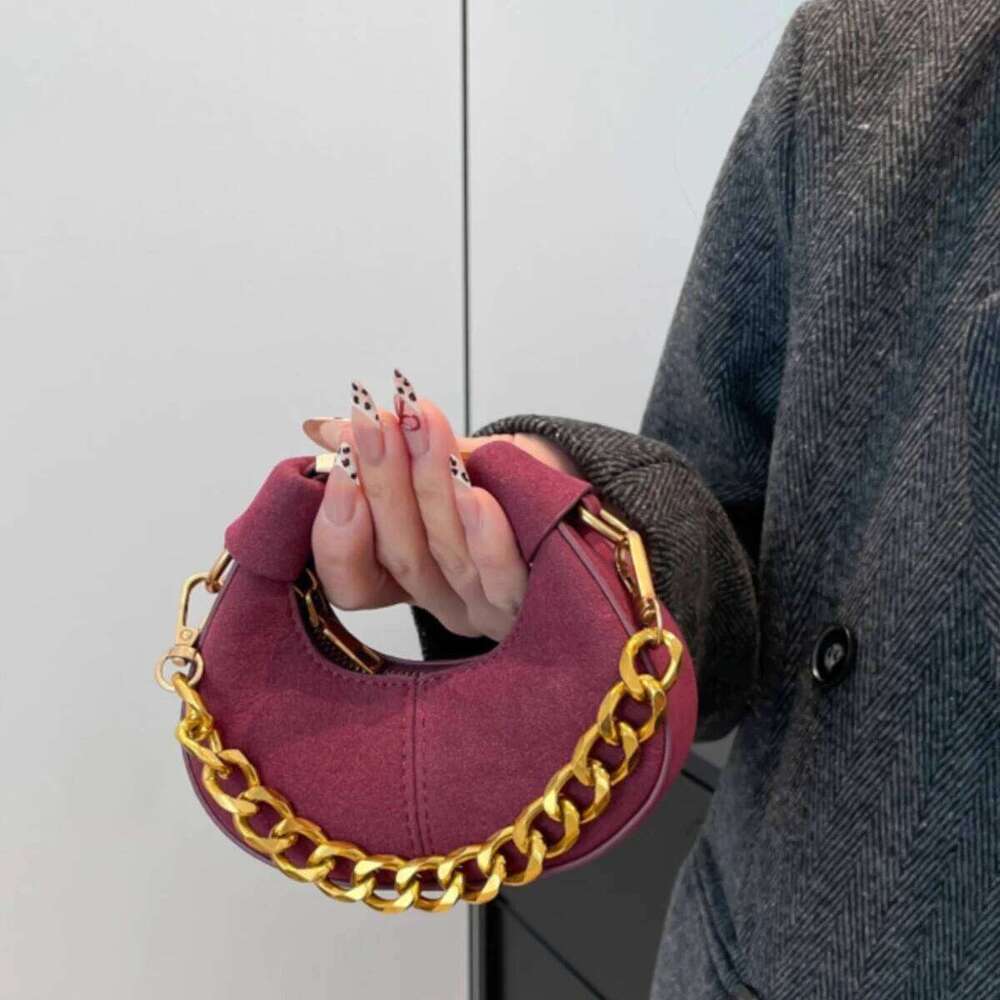 Designer Bag Lipstick Chain Crescent Moon Hanging Mini Small Women Fashionable Change Bag Messenger Bags