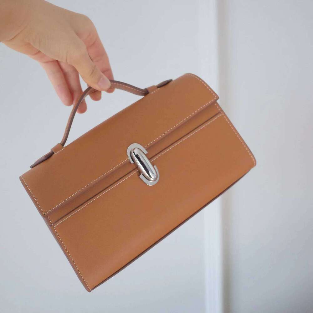 Niche Design Retro Light Women's Handbag French Simple Cowhide Top Handle Bag