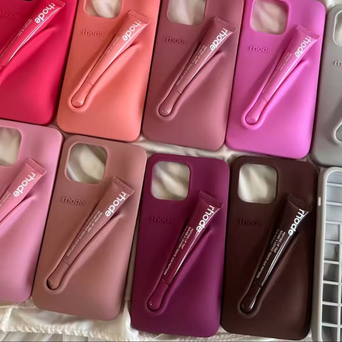 Rhode Color Lipstick Silicone Phone Case For iPhone 16 15 14 13 12 11 Pro Max Plus With Box Lip Gloss Holder Set Back Cover