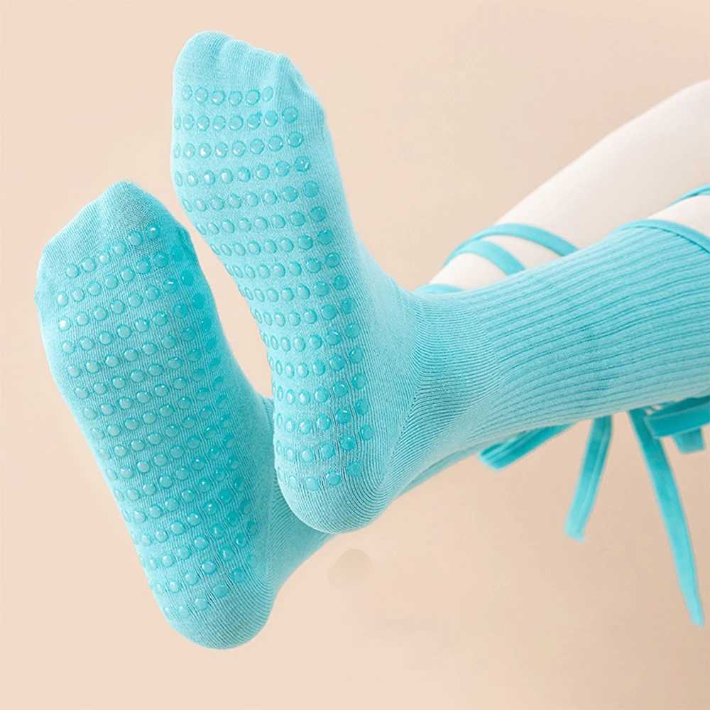 1 Pair Yoga Socks Autumn Mid-Tube Bandage Bottom Non-Slip Silicone Pilates Gym Fitness Socks Sport Winter Indoor Cotton Socks XJ250609