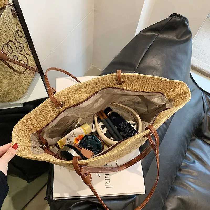 French style straw bag 2023 new womens bag pastoral style hand-woven tote bag seaside holiday portable women shoulder bag S2569