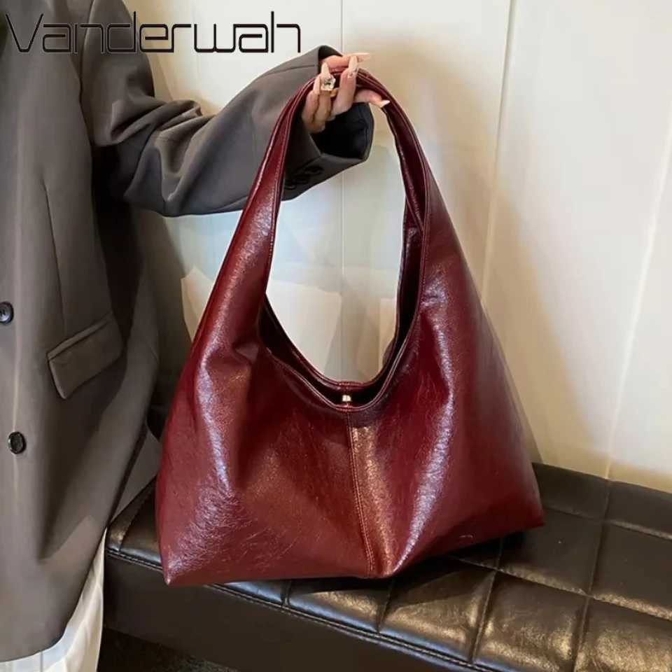 Designer Large PU Leather Hobo Underarm Bags Lady Fi Shoder Party Bag for Women New Trend Y2K Casual Handbags and Purses B250618