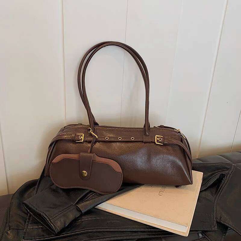 2025 New Retro Designer Purple Red Large Capacity Tote Autumn Women's Zipper Shoulder Bag Versatile Commuting Ladies Handbag