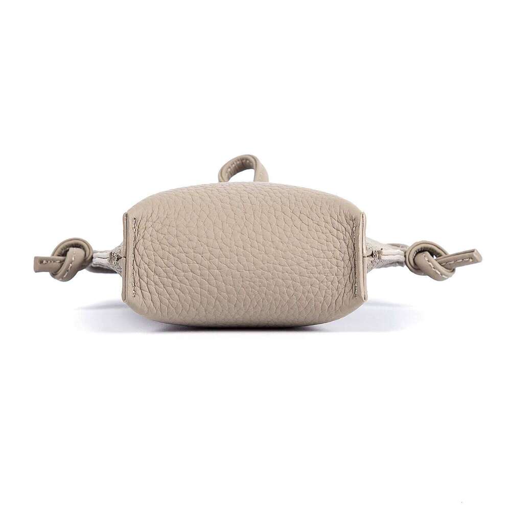 Niche Bamboo Buckle Mobile Phone First Layer Cowhide Lightweight Shoulder Mini Messenger Bag Women