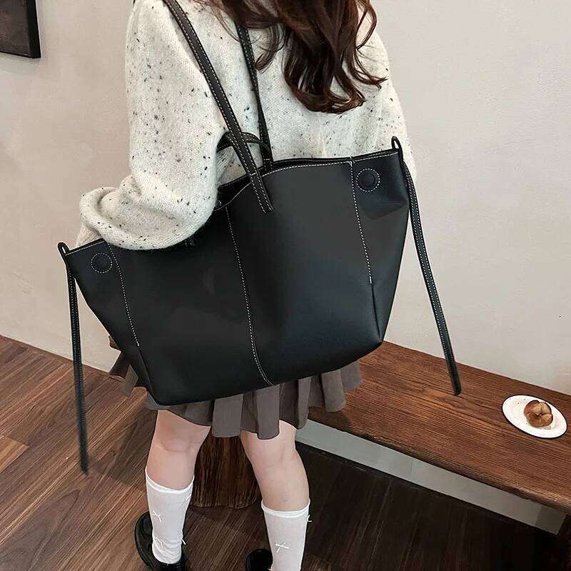 Niche Large Capacity Shoulder Underarm For Women 2024 New Retro Tote Ladies Bucket Type Commuting Dumpling Wings Bag