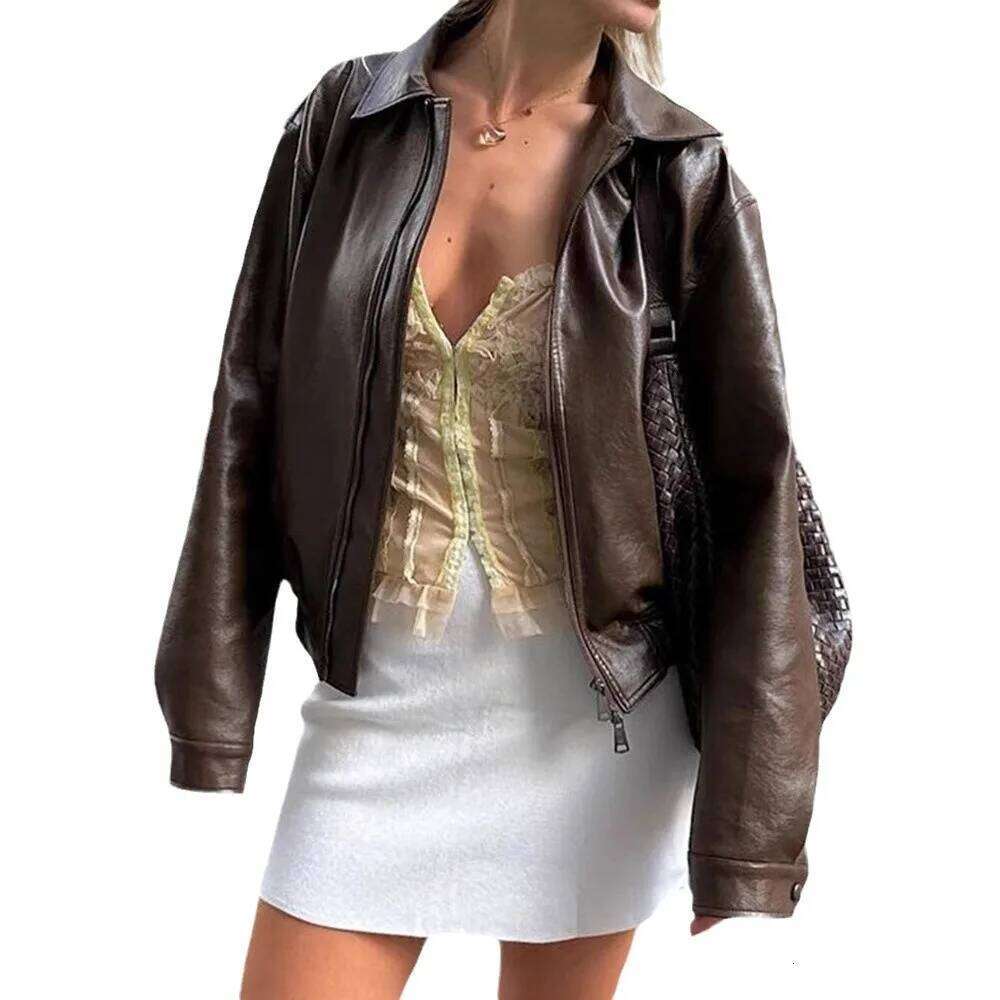 Fashionable Solid-colored PU Leather Warm Jacket with Elegant Long-sleeve Zipper, Short Coat, 2025 Women's Commuting Top