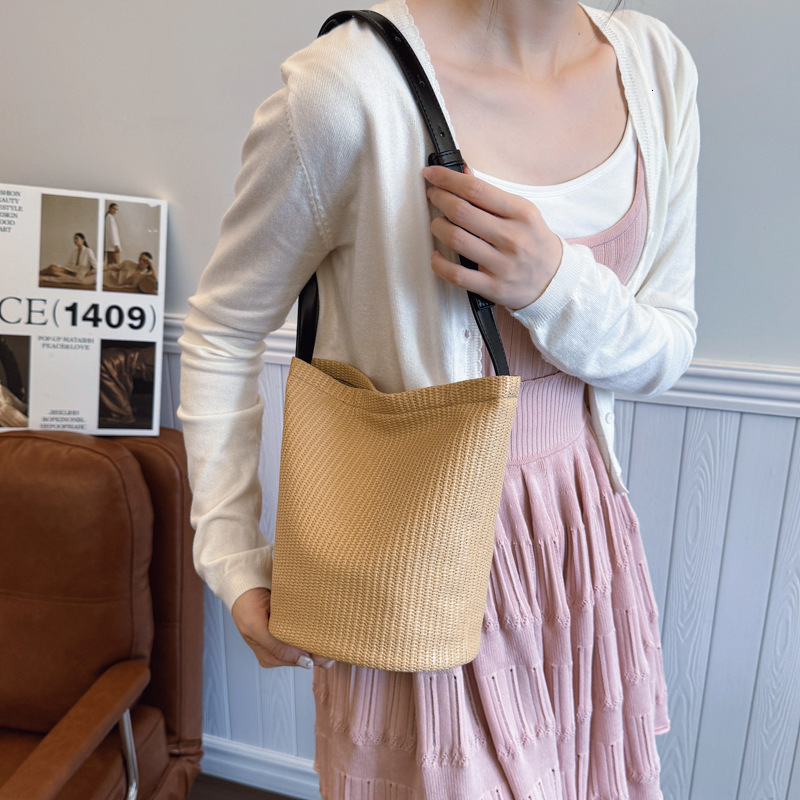 designer Summer Korean Style Versatile Bucket Bag for Women 2025 New Single Shoulder Crossbody Bag Fashion Casual Versatile Ha