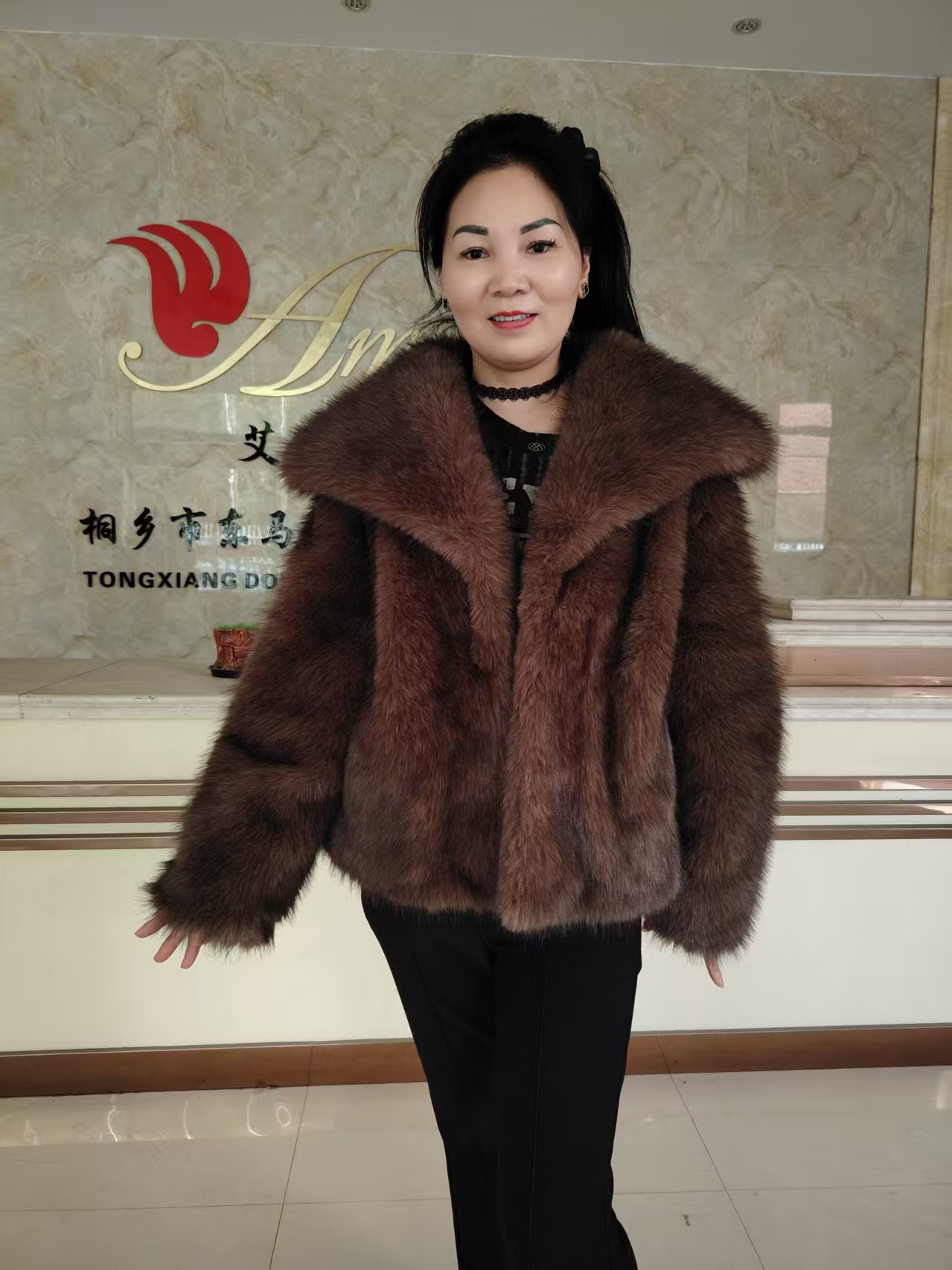 High-Quality Amiloy Fashion Faux Fur Jacket for Winter - Stylish Choice Available in Various Options