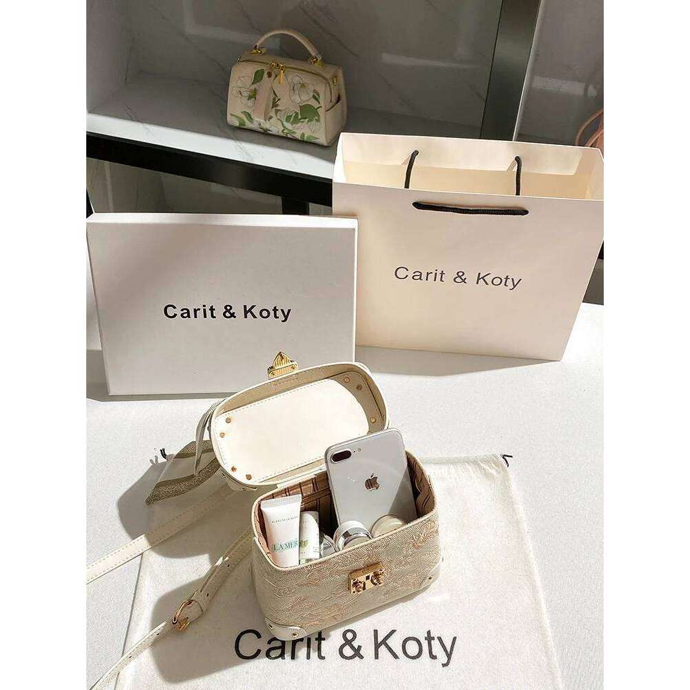 Box Bag With Delicate Embroidery Printing Scarves Women's Popular And Fashion Shoulder Handbag For Party