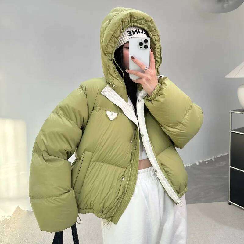 Female 2024 White Duck Thickened Hood Clothes Korean Version of The Color Collision Winter Down Jacket