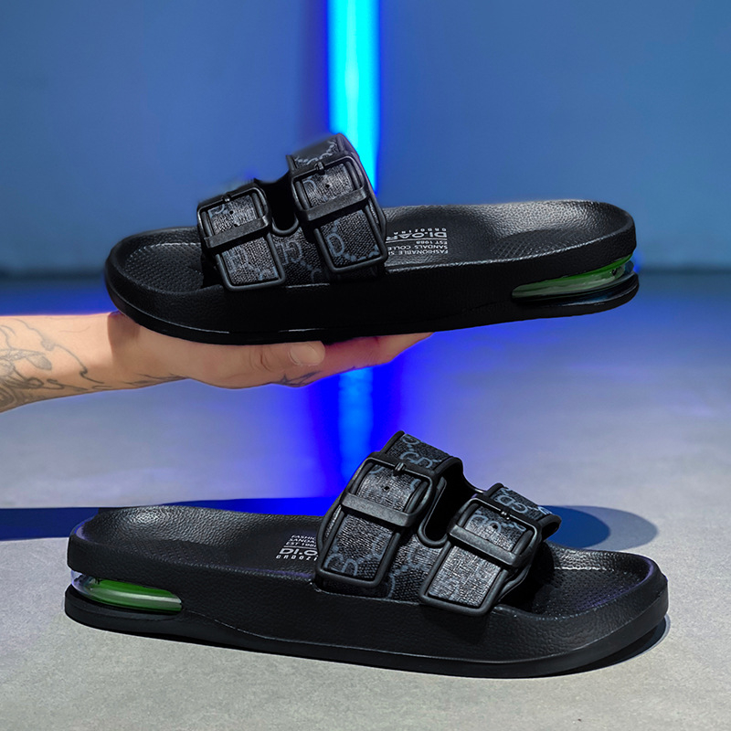 hot free shipping designer Slippers for man new summer casual outdoor vintage classic Beach shoes black brown