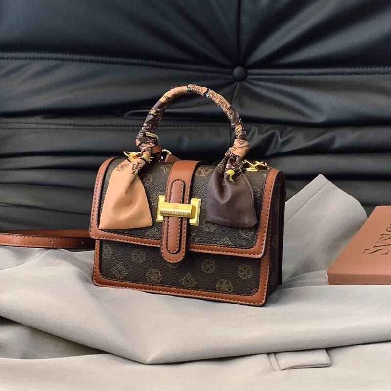 Designer Vintage-Inspired Messenger Bag - Elegant Crossbody Tote With Letter Casual Leather Large Capacity Shopper