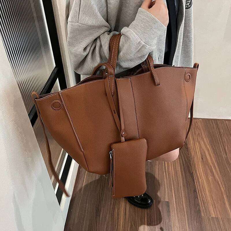 Niche Large Capacity Shoulder Underarm For Women 2024 New Retro Tote Ladies Bucket Type Commuting Dumpling Wings Bag