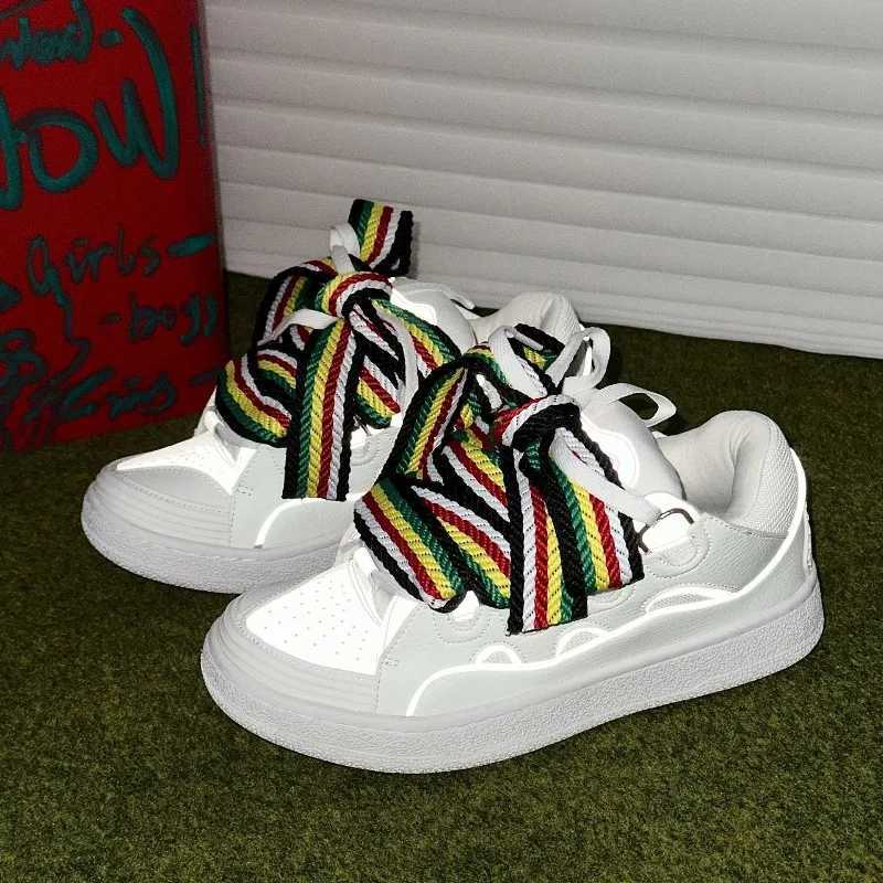 Black White Mixed Colors Couple Casual Sneakers Novel Reflective Thick Sole Lace-Up Walking Shoes Breathable Women Men Shoes M250609