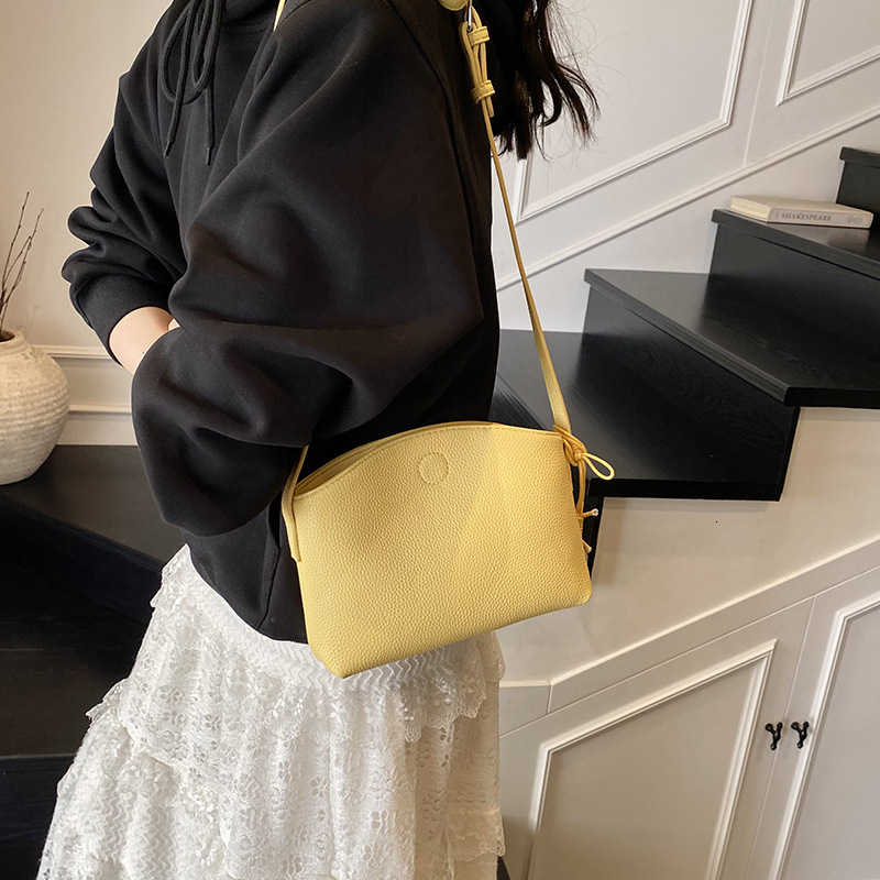 designer Versatile Commuter Single Shoulder Bucket Bag for Women 2025 New High-end Niche Shell Bag Crossbody Handbag for Women