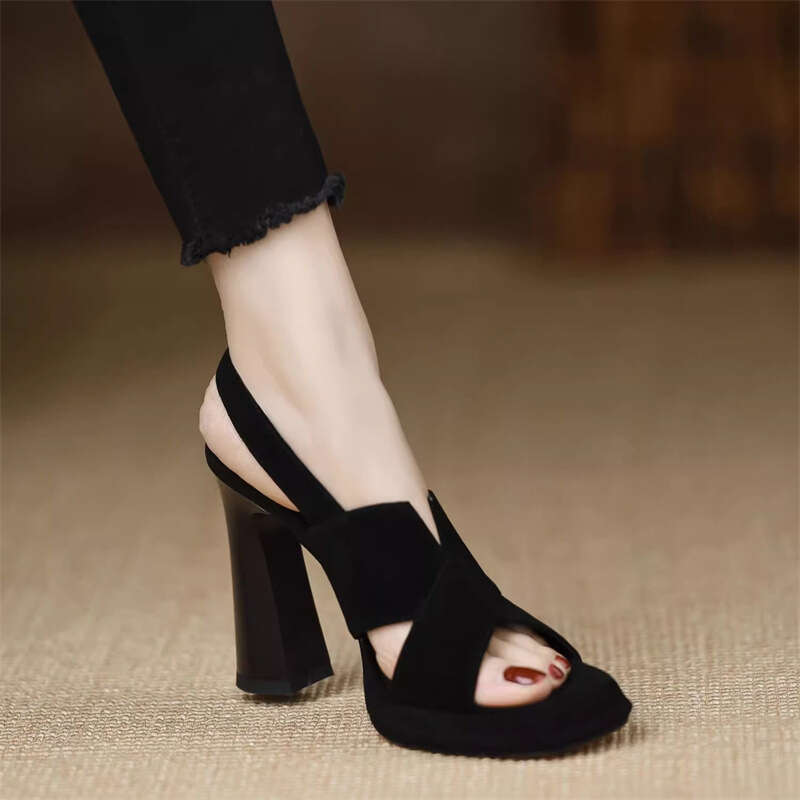 2025 Summer New Versatile One-Strap Buckle Sandals for Women, Chunky Heel, Open Toe, Sexy Black Platform, 9cm High Heels