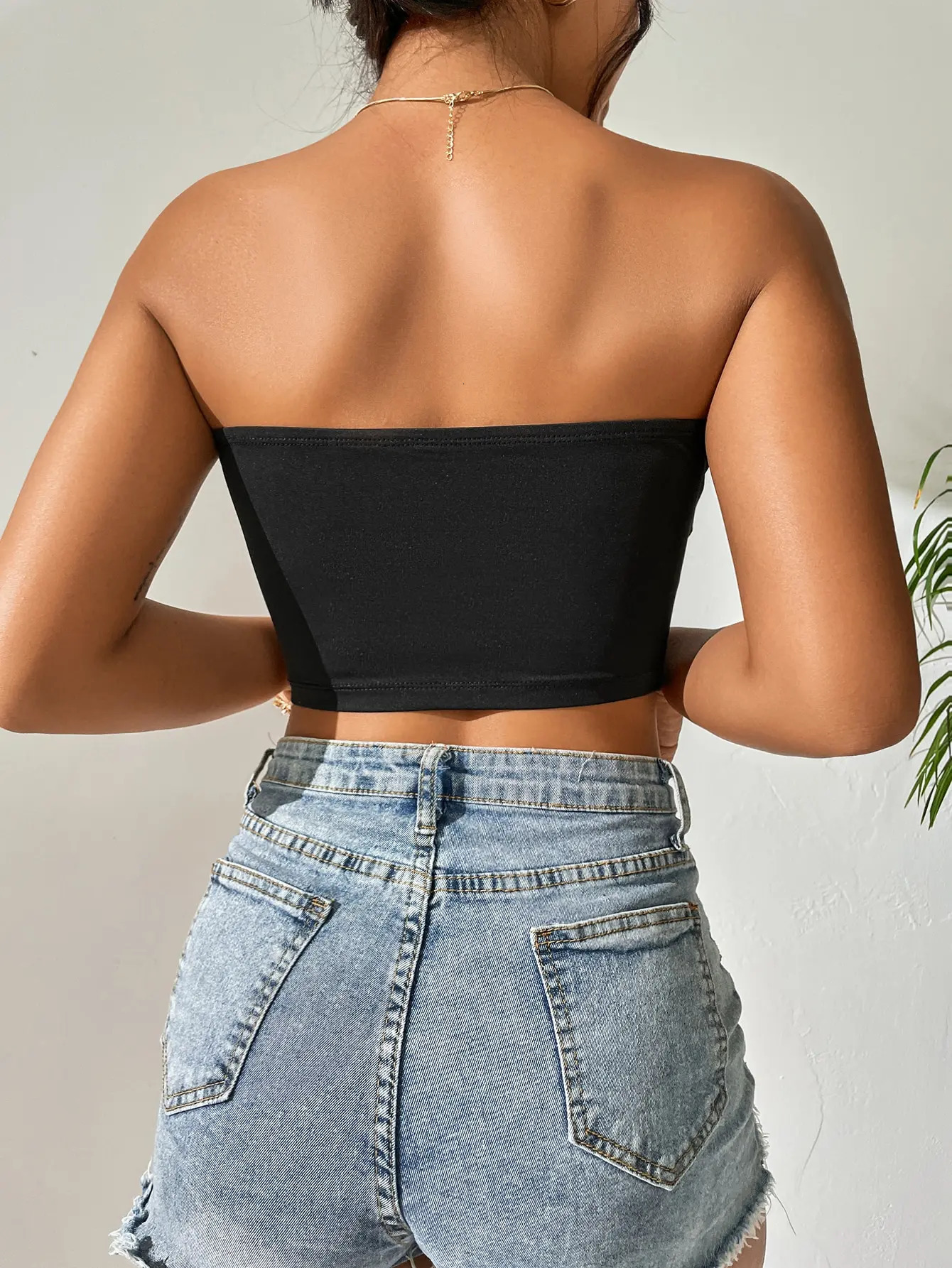 Plussize seamless ice silk top breast women spring summer thin breathable sexy gathering strapless underwear 250527