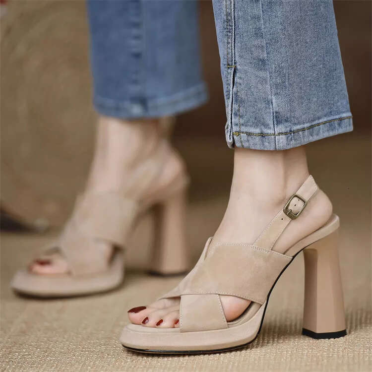 2025 Summer New Versatile One-Strap Buckle Sandals for Women, Chunky Heel, Open Toe, Sexy Black Platform, 9cm High Heels